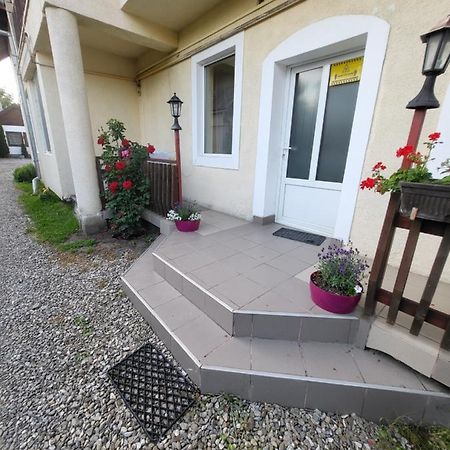 Hotel Betty Panzio Miercurea Ciuc Esterno foto