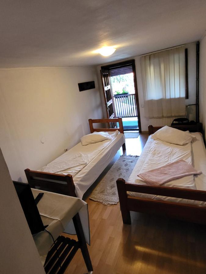 Hotel Betty Panzio Miercurea Ciuc Esterno foto