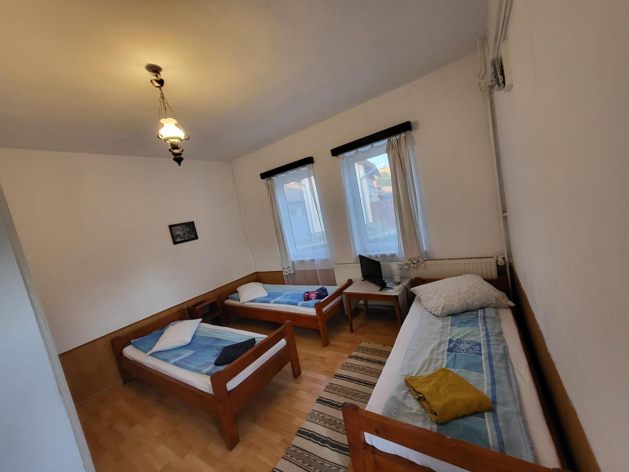 Hotel Betty Panzio Miercurea Ciuc Esterno foto