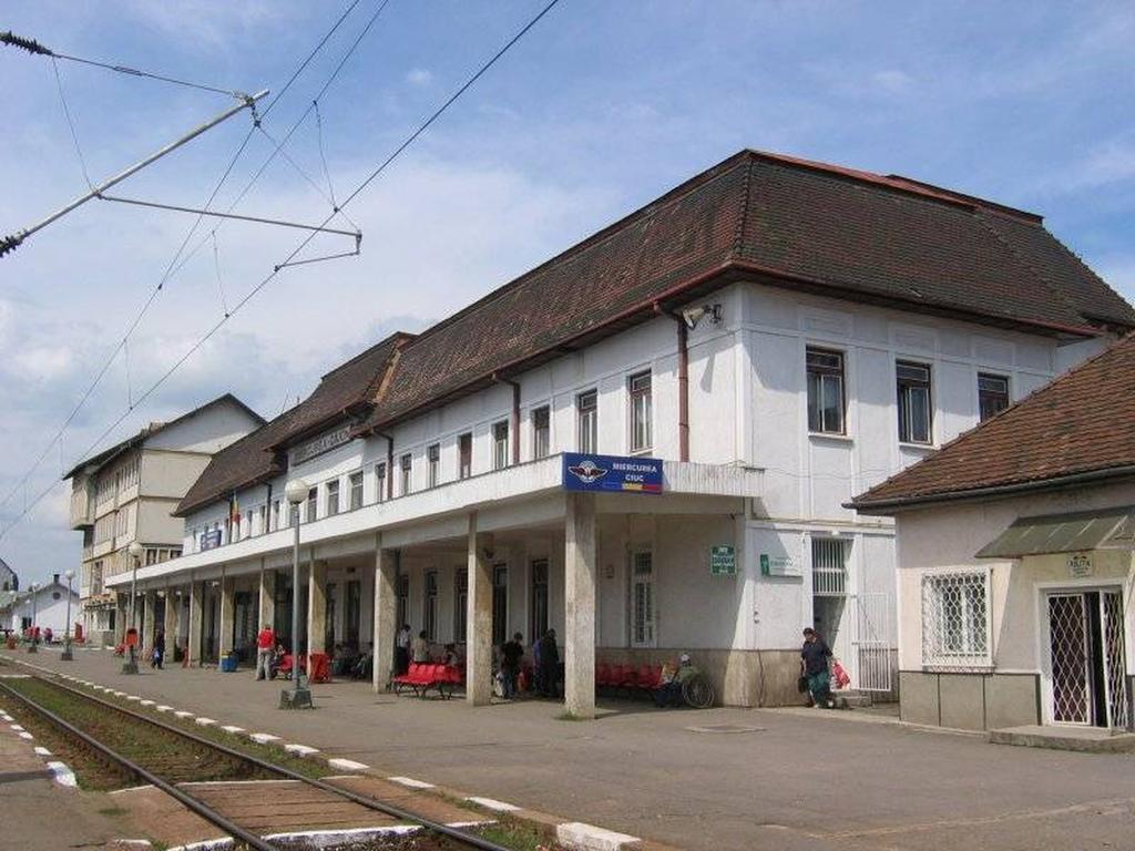 Hotel Betty Panzio Miercurea Ciuc Esterno foto