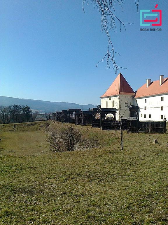 Hotel Betty Panzio Miercurea Ciuc Esterno foto