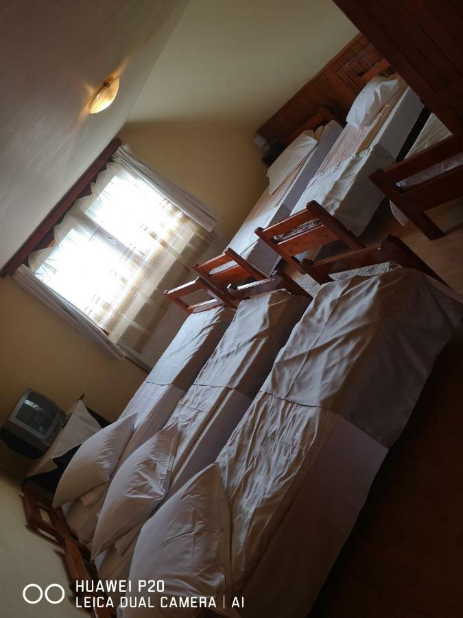 Hotel Betty Panzio Miercurea Ciuc Esterno foto